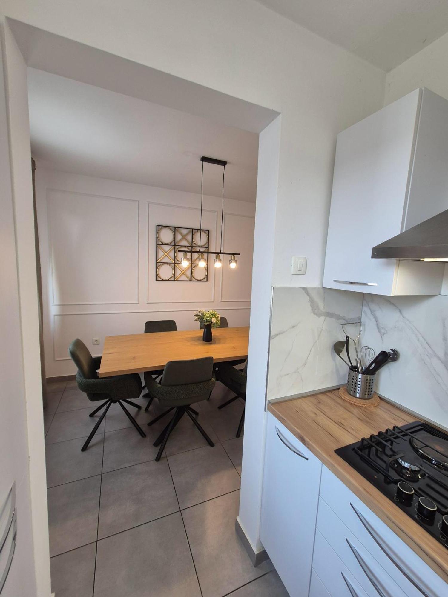 Victory Sea View Apartman